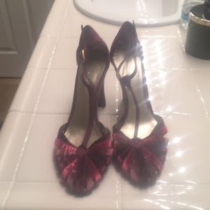 Nine West T- Strap Heel